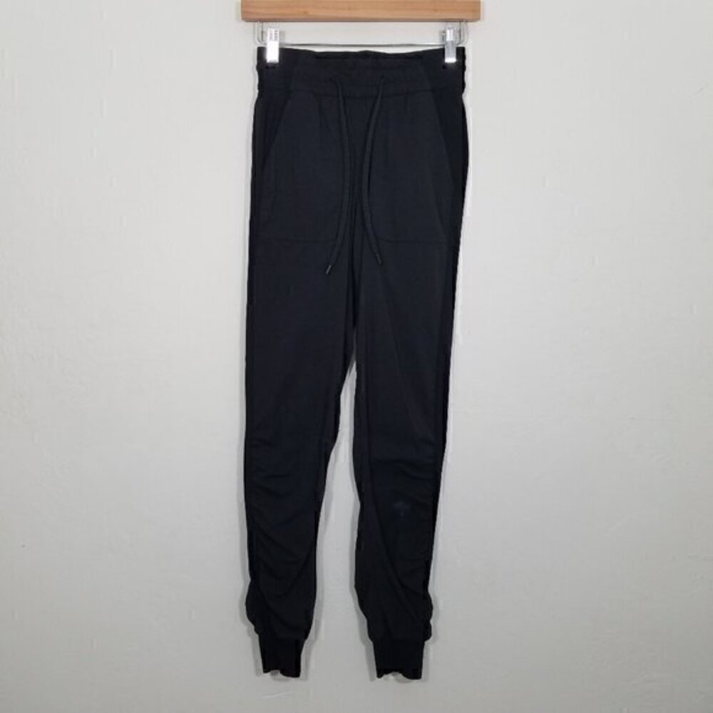 Lululemon Jogger Pants Black Size 2